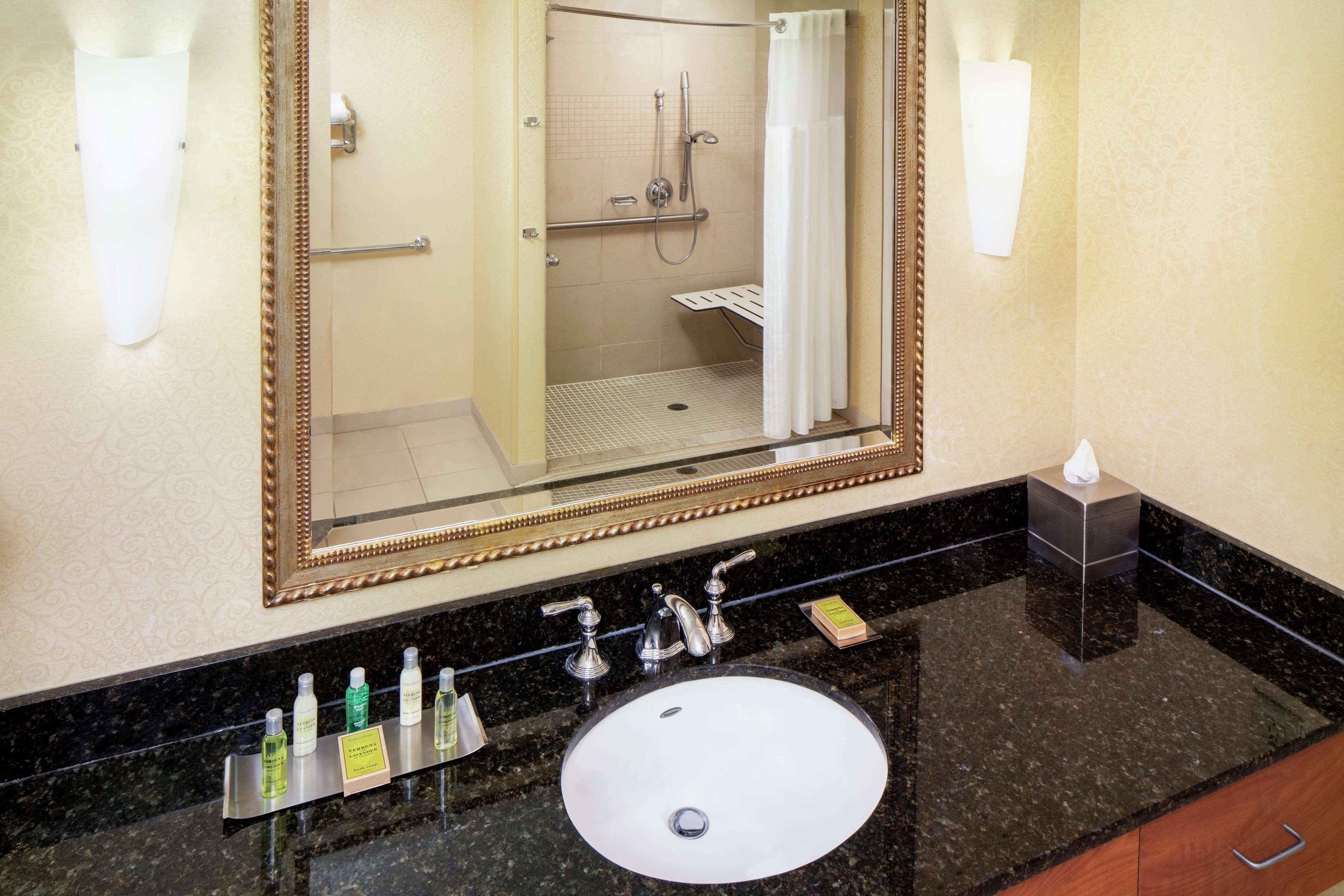 Doubletree By Hilton Cleveland East Beachwood Ngoại thất bức ảnh